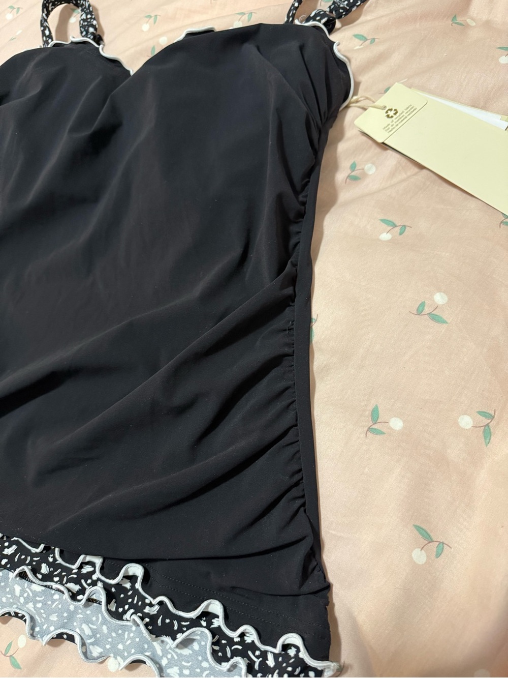 Gottex Black Underwire Swim Top with White Trim and Patterned Straps - Picture 4 of 5
